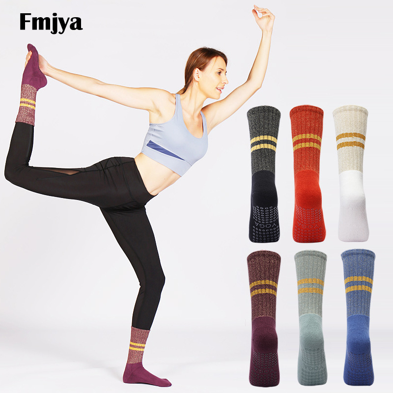 Yoga Socks with Grips Non Slip - Grip Sock Yoga บทวิจารณ์และราคา